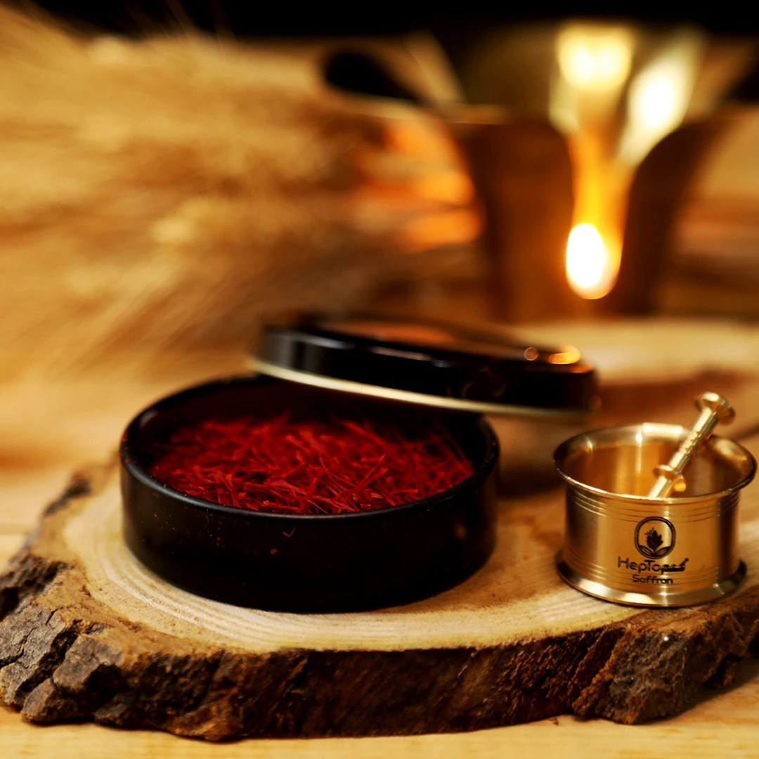 Organic Iranian Saffron 3 Gr (Super Negin) + 1 metal mortar gift Organic Iranian Saffron 3 Gr (Super Negin) + 1 metal mortar gift
